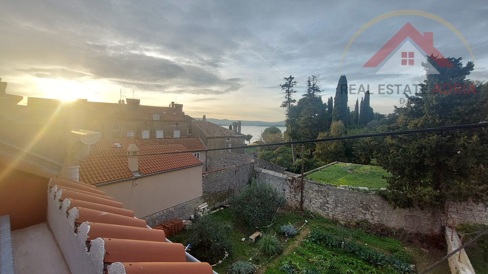 A stone house for sale in the old center of the town with a view of the sea, Sv. Filip and Jakov, Zadar, Dalmatia, Croatia