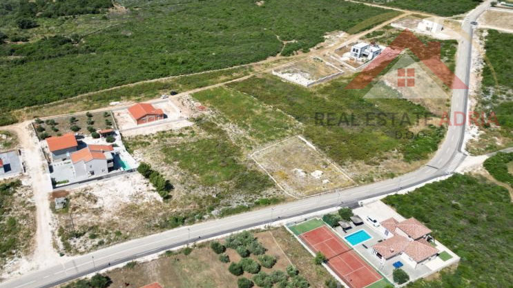 Baugrundstück zum Verkauf in Glavica, in der Nähe von Sukošan, Gespanschaft Zadar