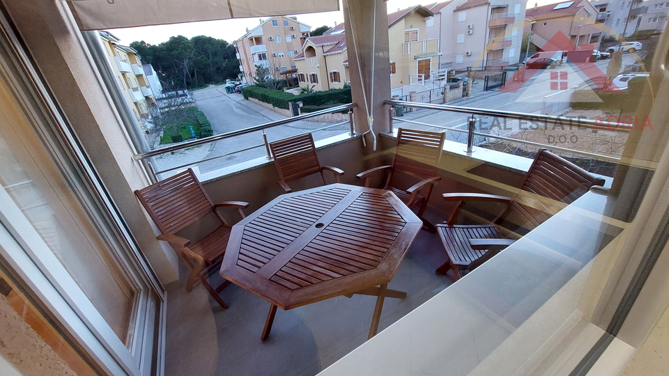 Najam prekrasnog dvosobnog stana dugoro&ccaron;no Biograd na Moru