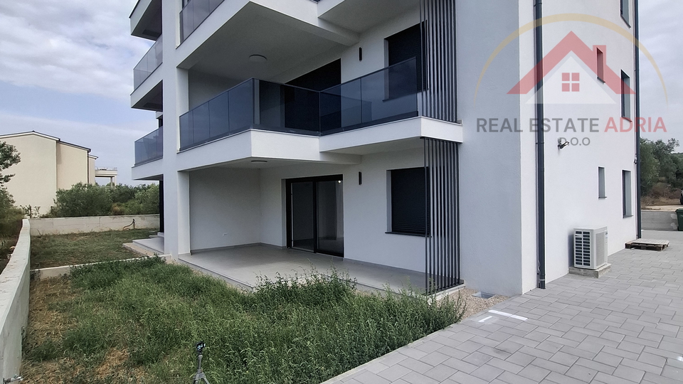 Apartment with garden for sale, new building, Turanj, near Zadar, Zadar county