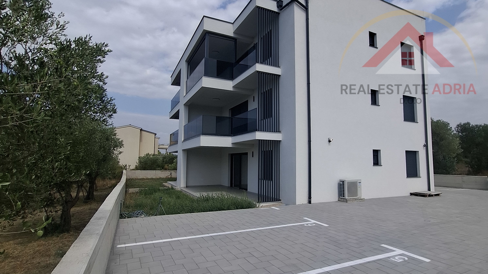 Apartment with garden for sale, new building, Turanj, near Zadar, Zadar county