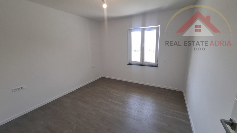 Apartment with garden for sale, new building, Turanj, near Zadar, Zadar county