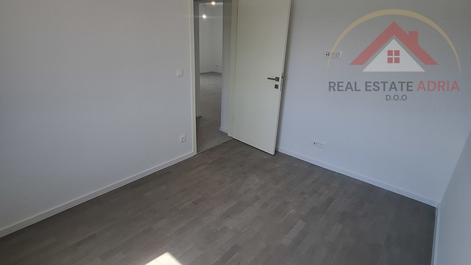 Apartment with garden for sale, new building, Turanj, near Zadar, Zadar county