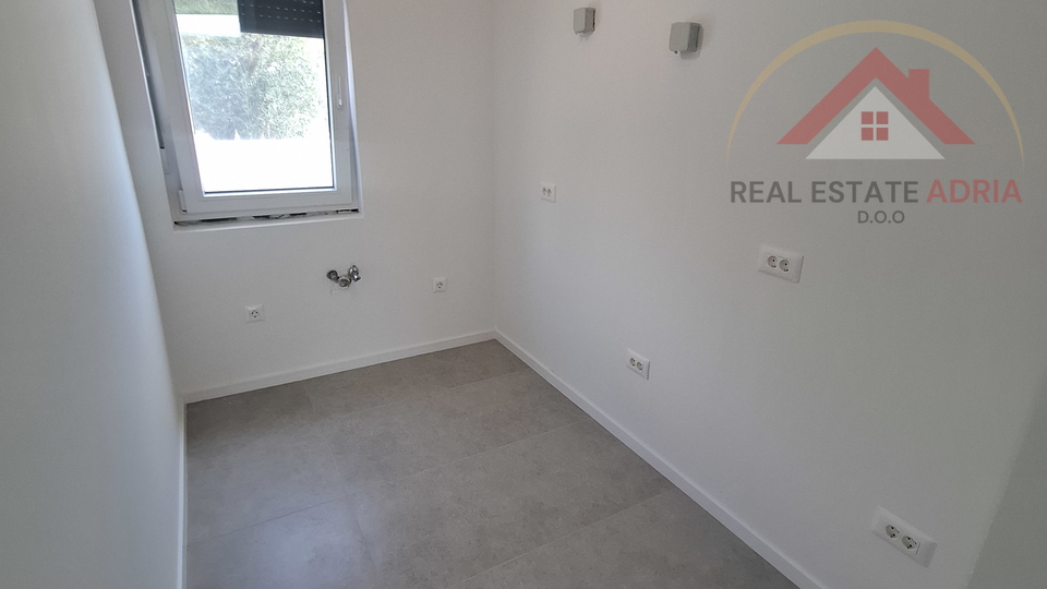 Apartment with garden for sale, new building, Turanj, near Zadar, Zadar county