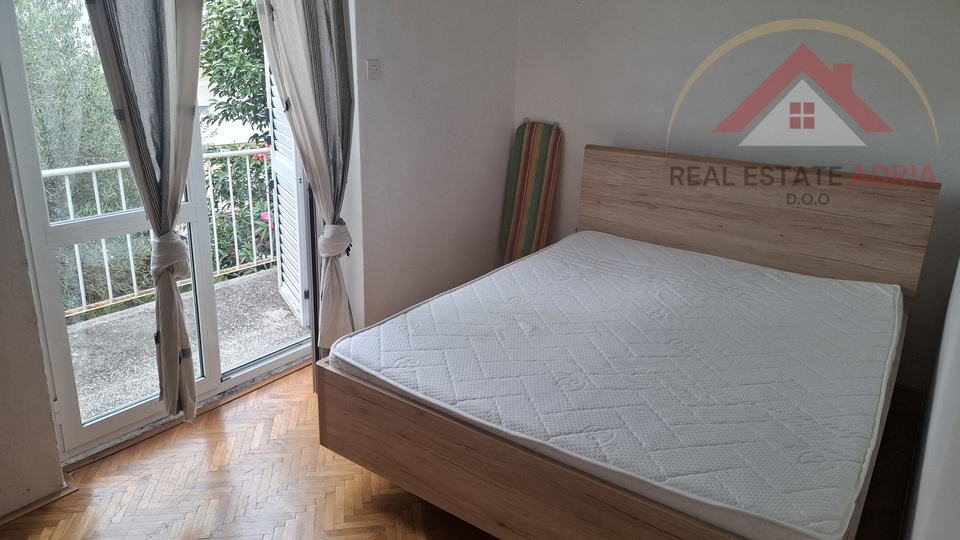 Ein Haus zum Verkauf in Biograd na Moru, nahe dem Strand und dem Zentrum, Gespanschaft Zadar, Kroatien