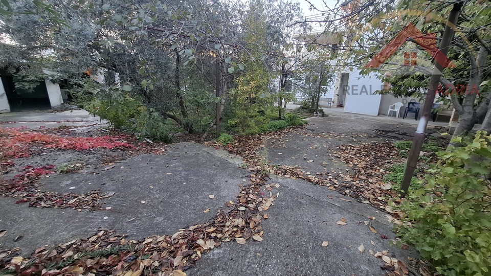 House, 400 m2, For Sale, Biograd na Moru