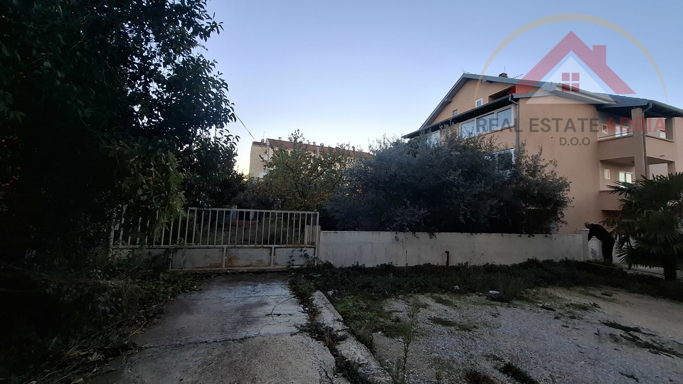 House, 400 m2, For Sale, Biograd na Moru