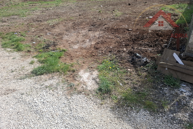 Prodaje se građevinsko zemljište u Biogradu na Moru od 533 m2