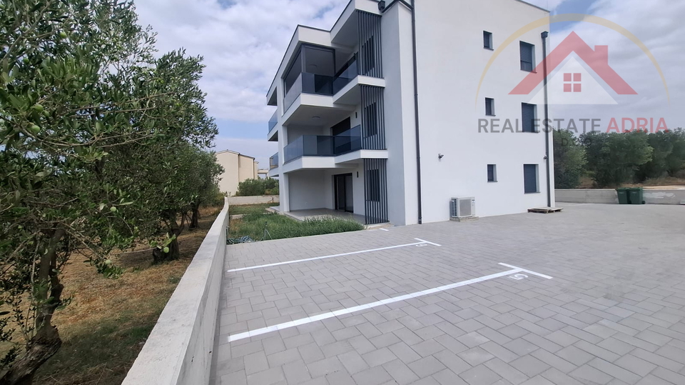 Apartment with garden for sale, new building, Turanj, near Zadar, Zadar county