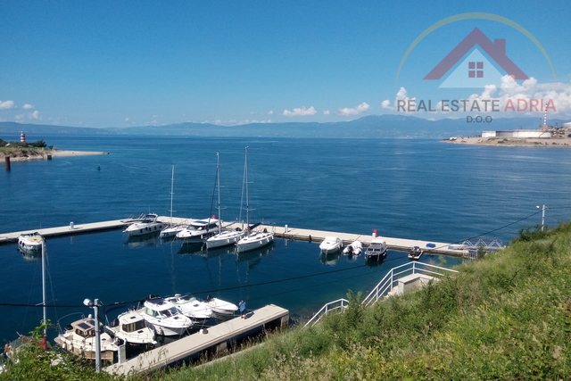 Prodaje se građevinsko zemljište od 1177 m2 u Biogradu na Moru, Dalmacija, Zadarska županija