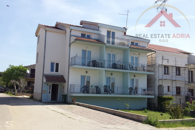 For sale hostel, house with 18 rooms and 18 bathrooms