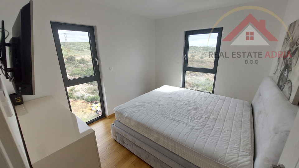 Beautiful apartment with a sea view in Sv. Filip i Jakov