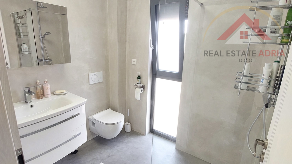 Beautiful apartment with a sea view in Sv. Filip i Jakov