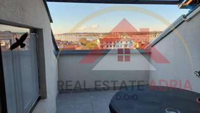 Najam stana u entru grada Biograda na Moru&comma; Zadarska &zcaron;upanija&comma; Hrvatska