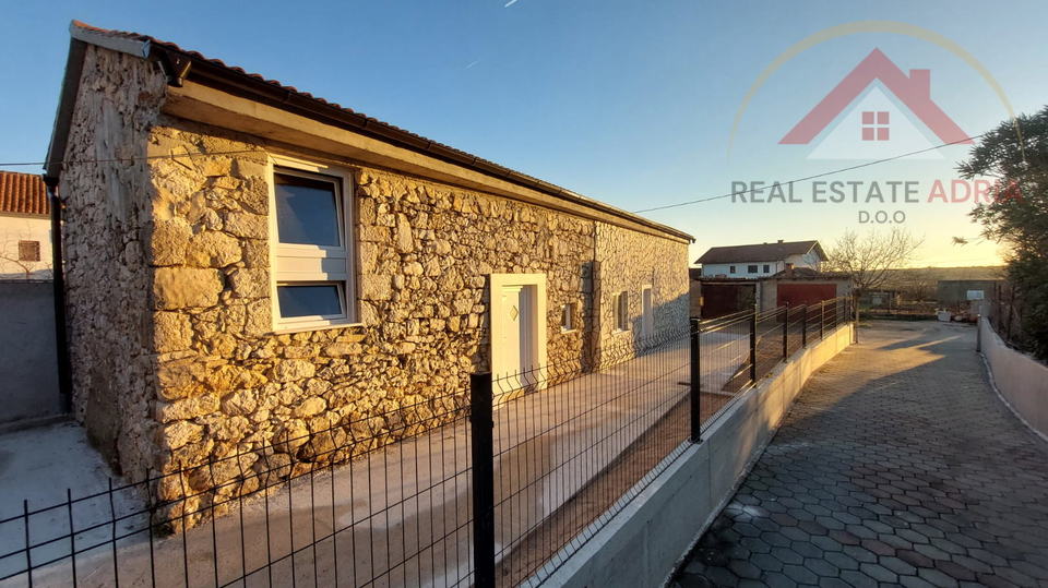 House&comma; 120 m2&comma; For Sale&comma; Pola&ccaron;a