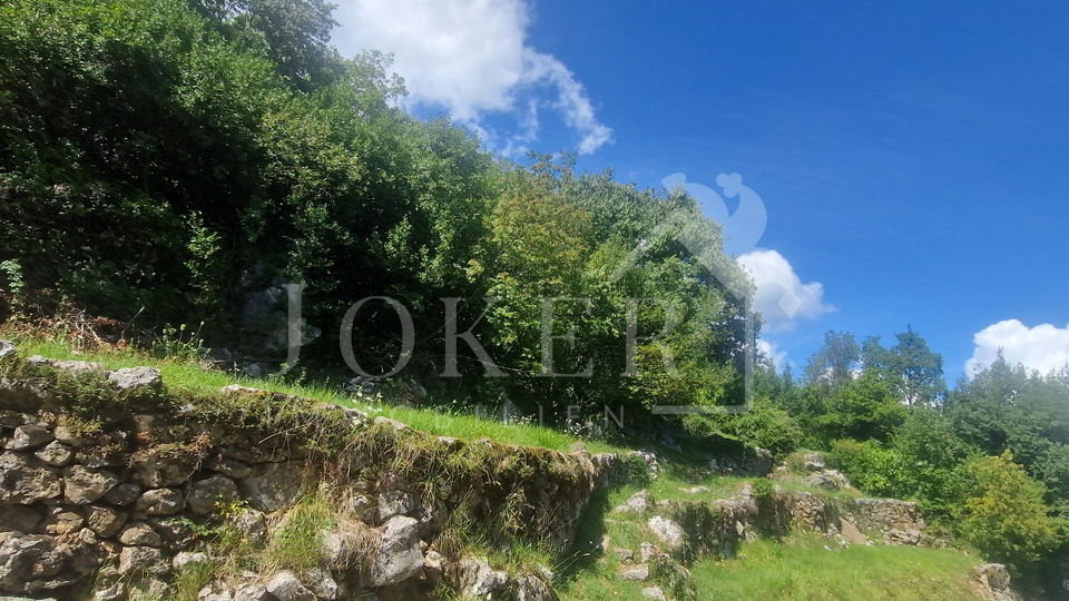 građevinski teren sa otvorenim pogledom na cijeli Kvarnerski zaljev