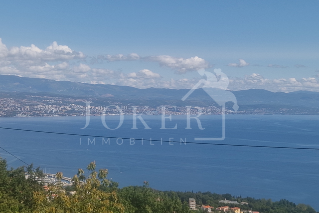 građevinski teren sa otvorenim pogledom