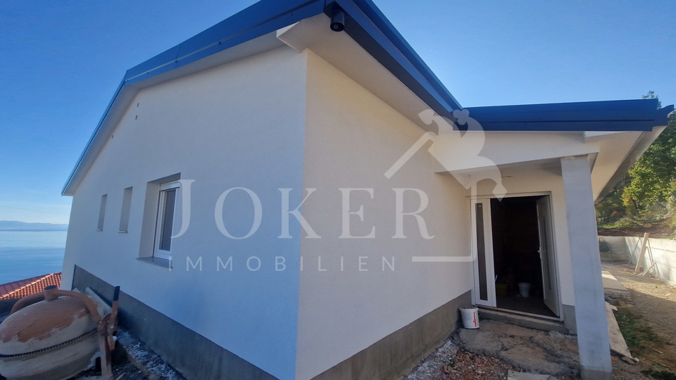 Kuća u završnoj fazi gradnje sa otvorenim pogledom