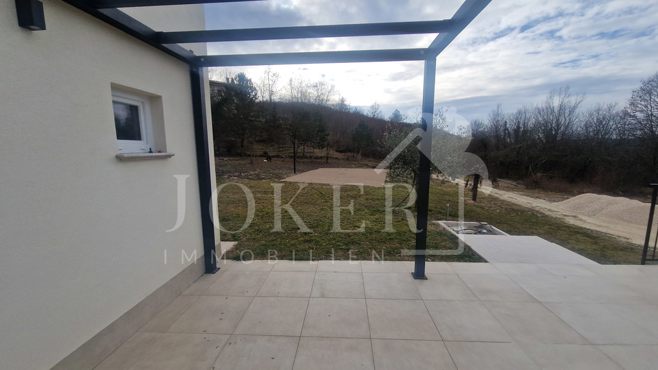 Novogradnja&comma; ku&cacute;a&comma; Cerovlje