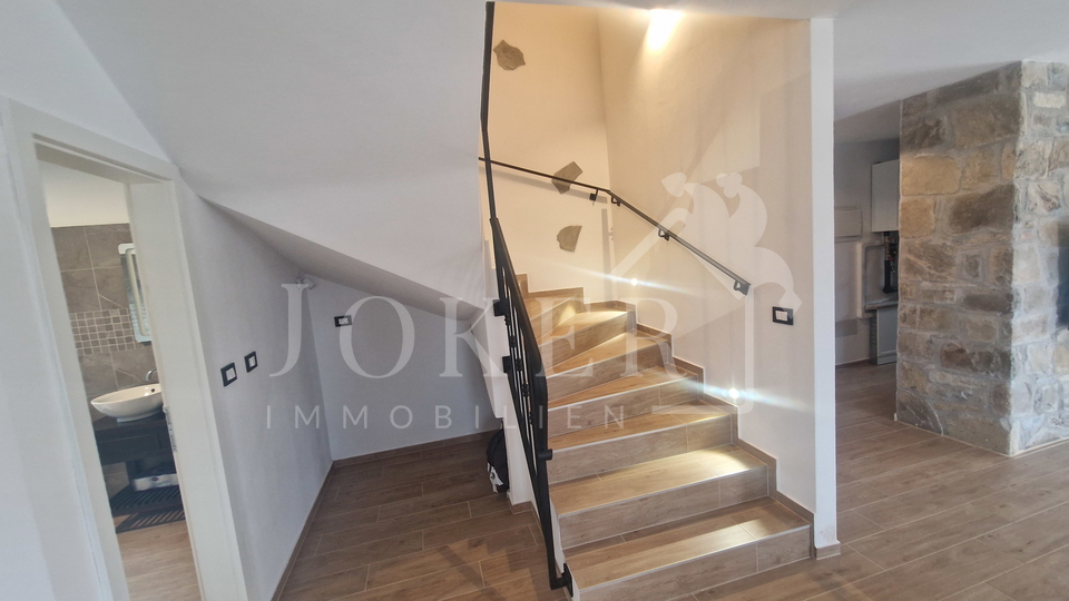 Novogradnja&comma; ku&cacute;a&comma; Cerovlje