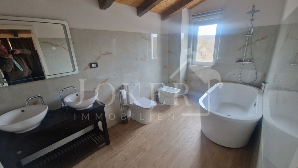 Novogradnja&comma; ku&cacute;a&comma; Cerovlje