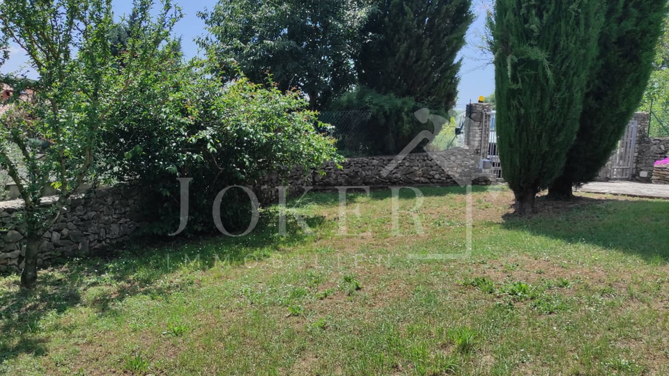 Villa&comma;Brtonigla&comma; sa velikom oku&cacute;nicom i &scaron;umom