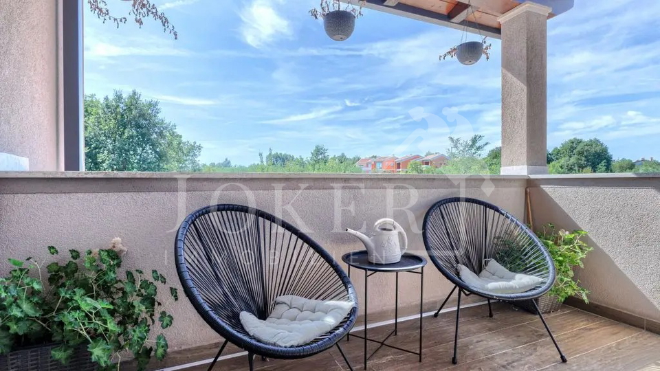 House&comma; 165 m2&comma; For Sale&comma; Labin - Vine&zcaron;