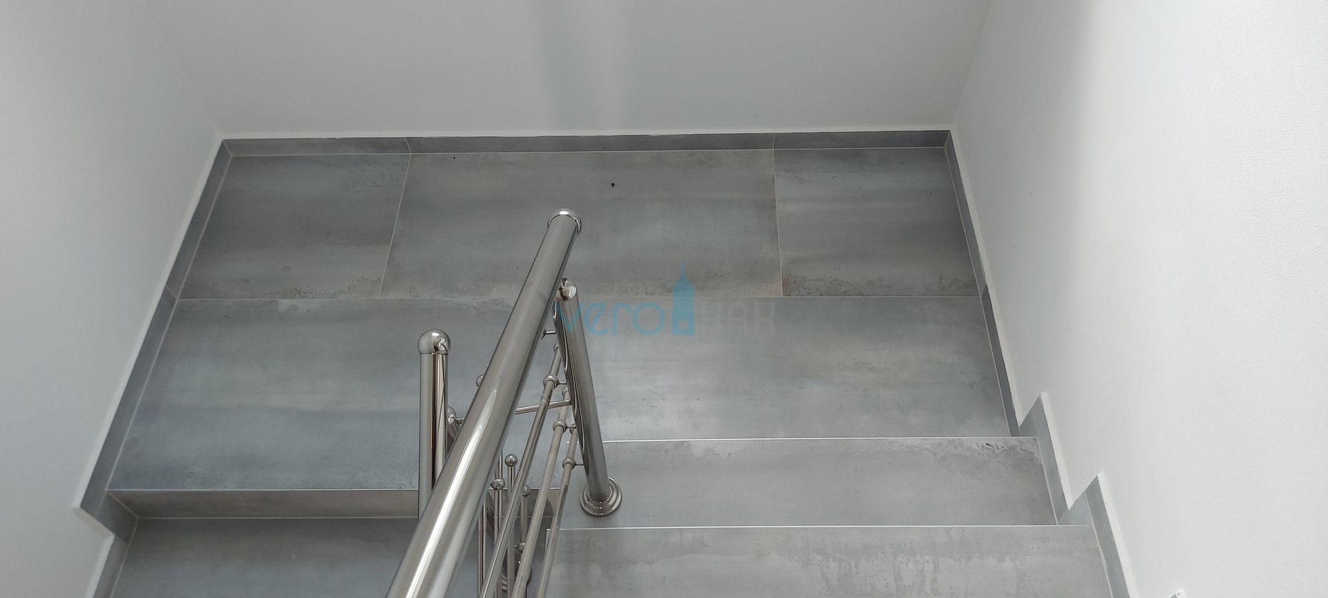 Uvala Soline, PRILIKA! Moderan trosoban stan sa prekrasnim pogledom na more