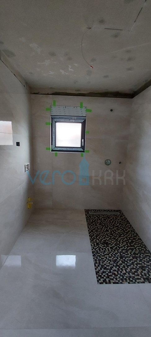 Malinska, okolica, 2S+DB stan u novogradnji s pogledom na more, prodaja