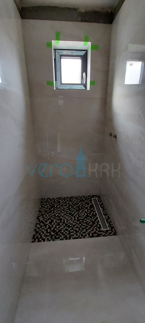 Malinska, okolica, 2S+DB stan u novogradnji s pogledom na more, prodaja