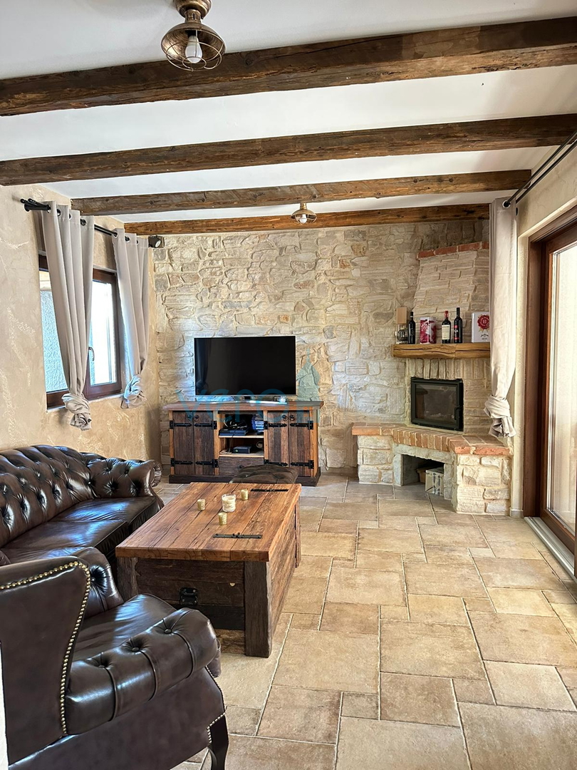 Uvala Soline, okolica, Moderna kamena vila sa bazenom, 200 m2, prodaja