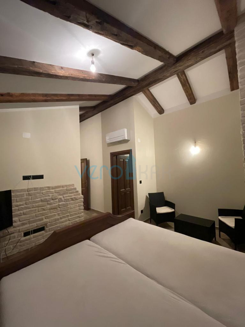 Uvala Soline, okolica, Moderna kamena vila sa bazenom, 200 m2, prodaja