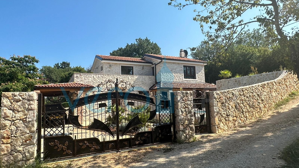 Uvala Soline, okolica, Moderna kamena vila sa bazenom, 200 m2, prodaja