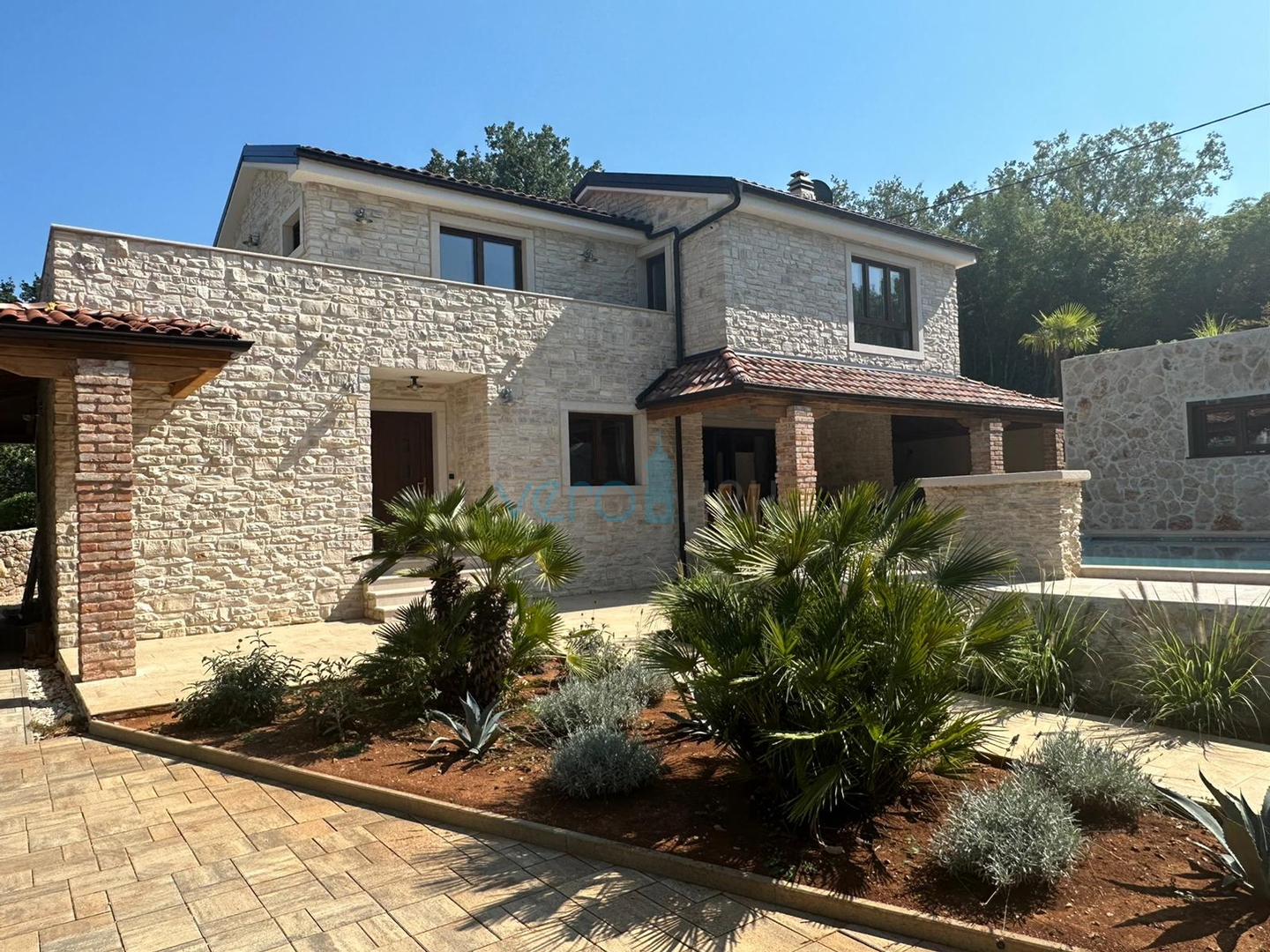 Uvala Soline, okolica, Moderna kamena vila sa bazenom, 200 m2, prodaja