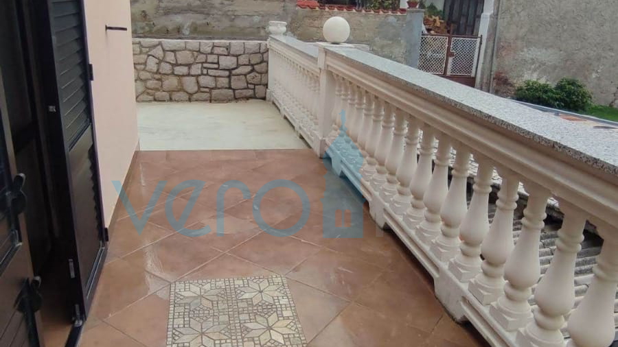 House, 350 m2, For Sale, Senj