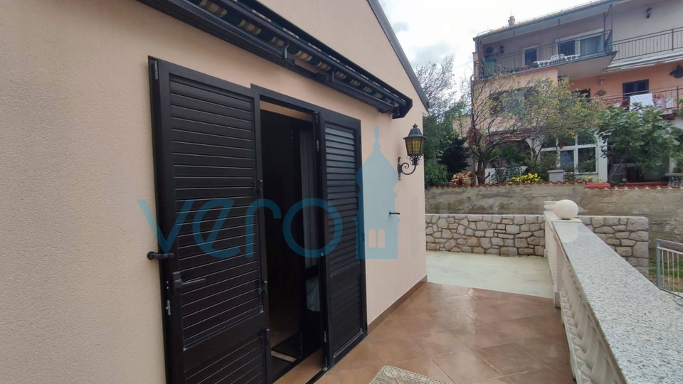 House, 350 m2, For Sale, Senj