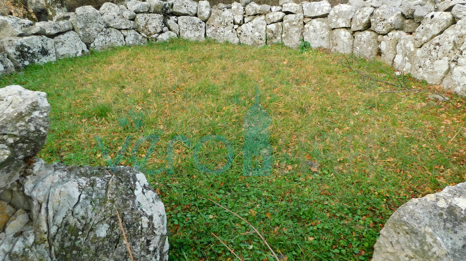 Otok Krk, Dobrinj okolica, starina za obnovu, prodaja