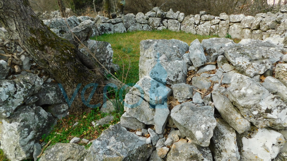 Otok Krk, Dobrinj okolica, starina za obnovu, prodaja