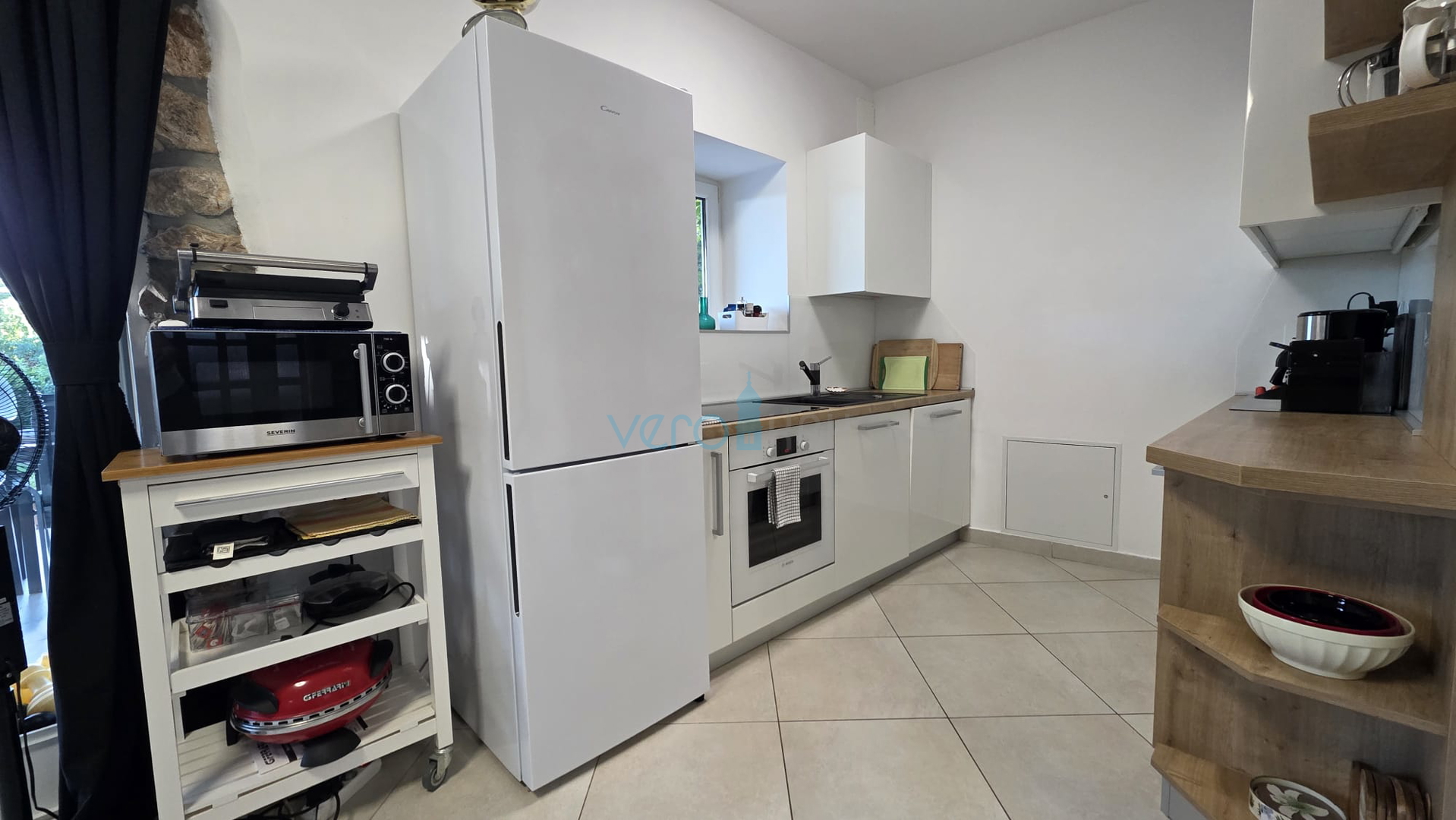 Otok Krk, Dobrinj, okolica, Renovirana kamena kuća sa bazenom, prodaja