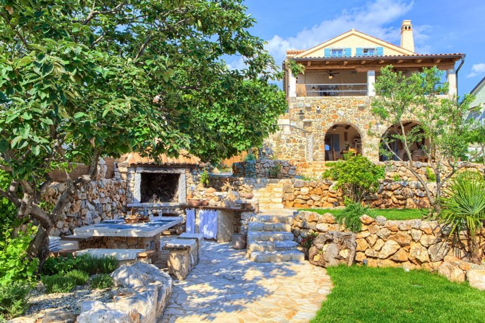 Malinska, dvojna vila sa bazenom i pogledom na more, prodaja