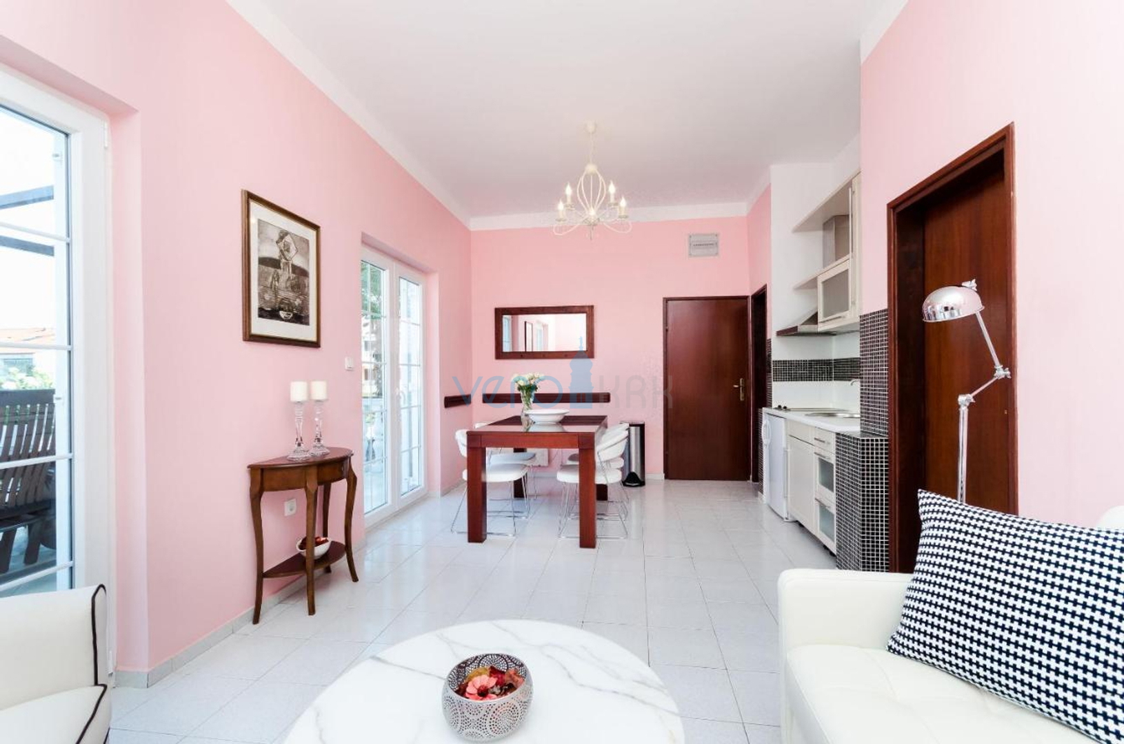 Island of Krk, Malinska, Unique villa with park and swimming pool in a great location, for sale