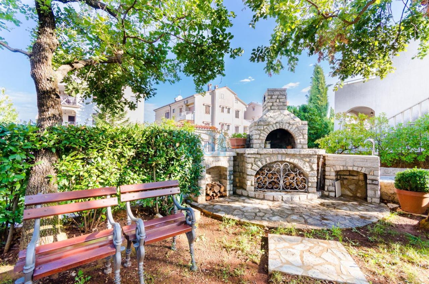 Island of Krk, Malinska, Unique villa with park and swimming pool in a great location, for sale