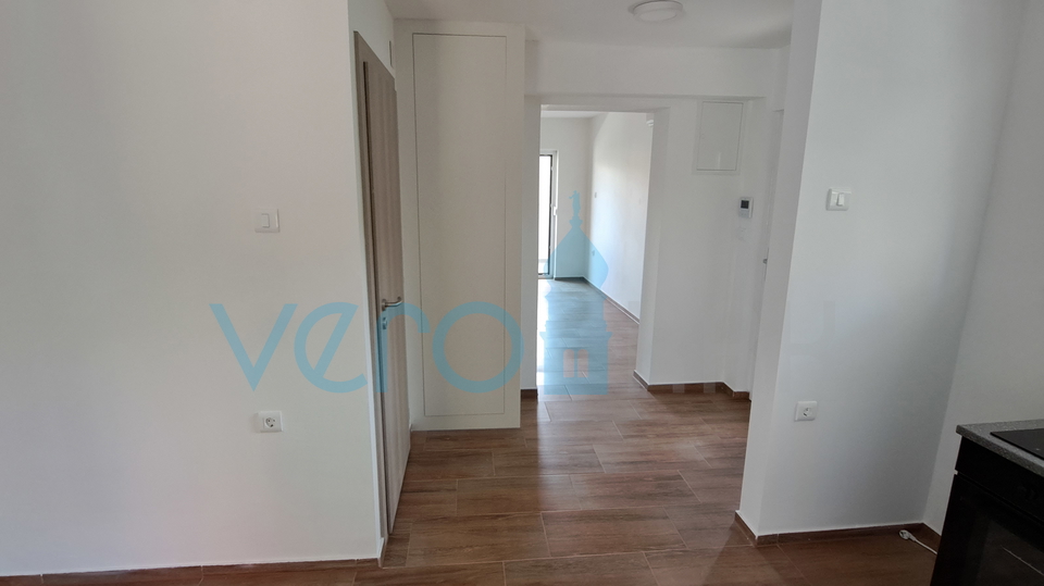 Grad Krk, okolica, novi duplex stan 84 m2 sa terasom i panoramskim pogledom na more. prodaja