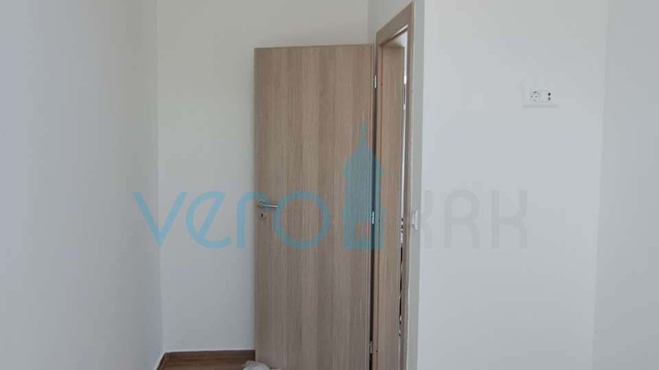 Grad Krk, okolica, novi duplex stan 84 m2 sa terasom i panoramskim pogledom na more. prodaja