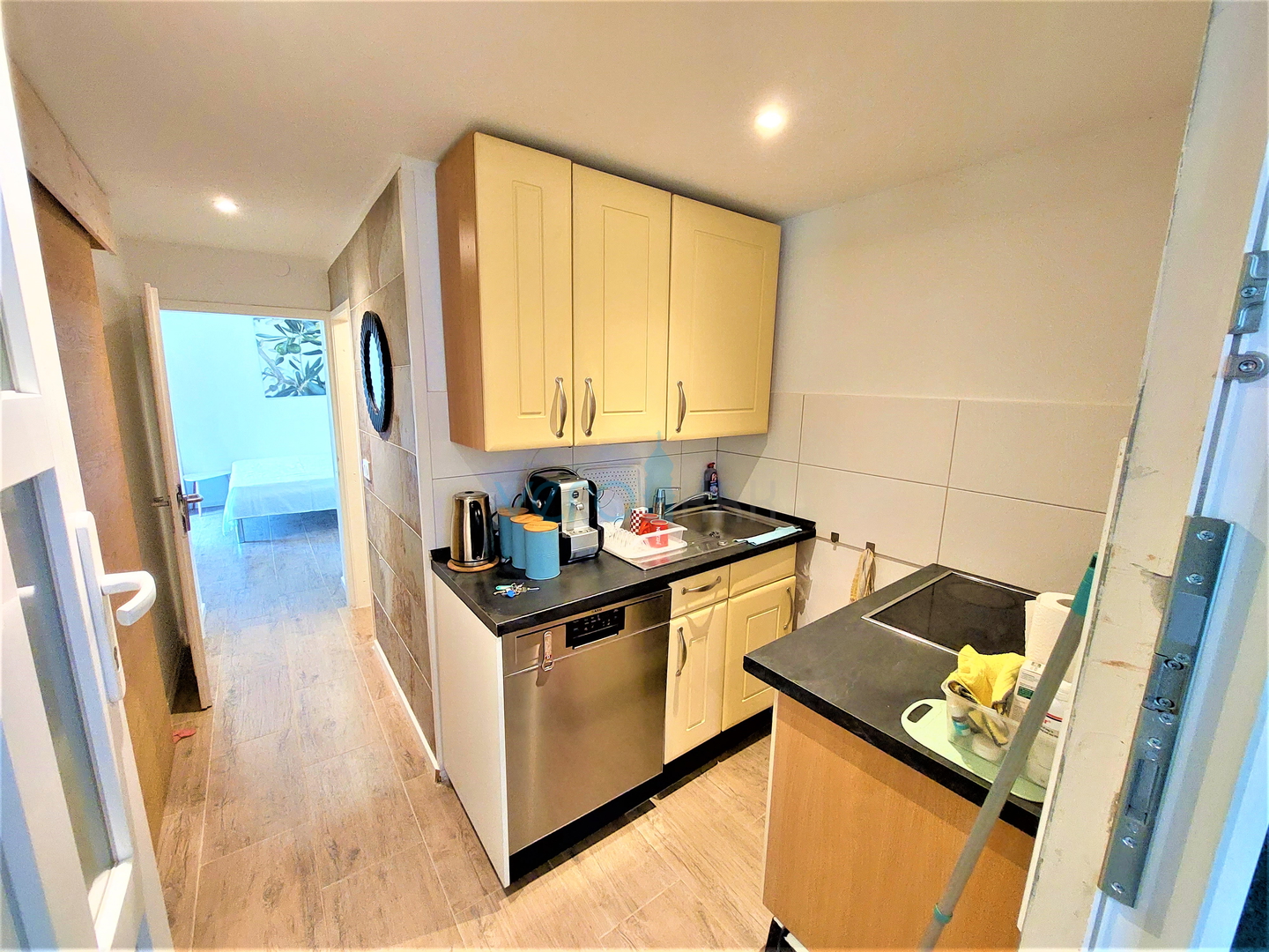 Kvarner, Novi Vinodolski, Klenovica - parcela 566m2, kuća s bazenom, pogled na more, prodaja