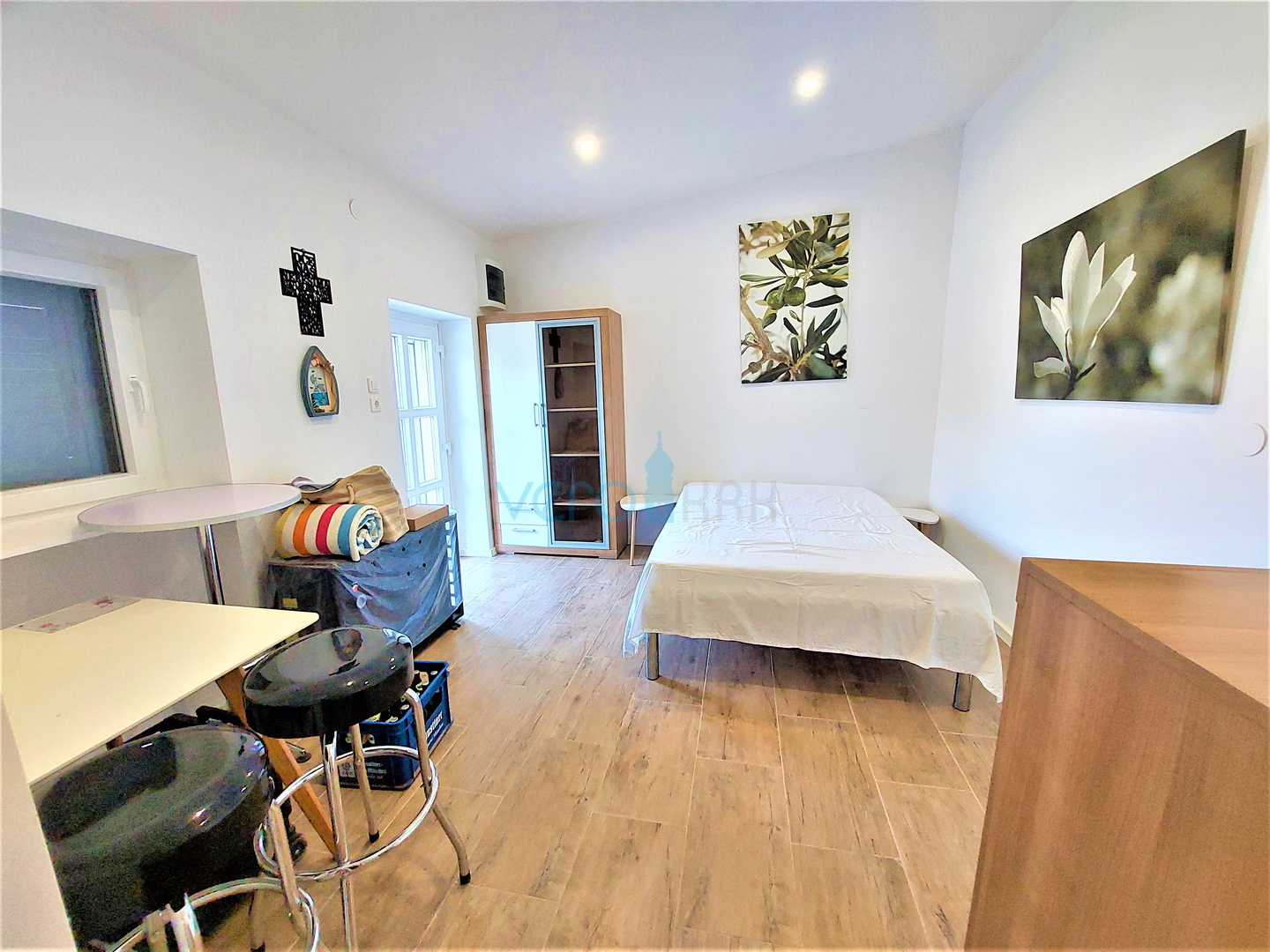 Kvarner, Novi Vinodolski, Klenovica - parcela 566m2, kuća s bazenom, pogled na more, prodaja