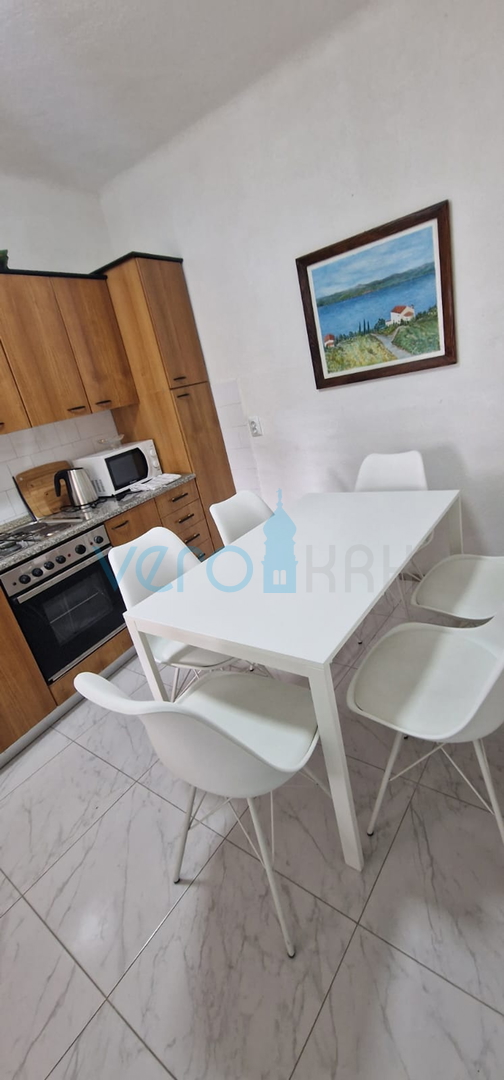 Crikvenica, center - detached renovated house, 50 m from the sea, for sale