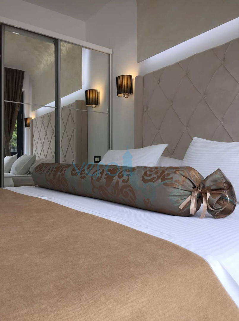 Crikvenica, zaleđe - urbana vila s bazenom, prodaja