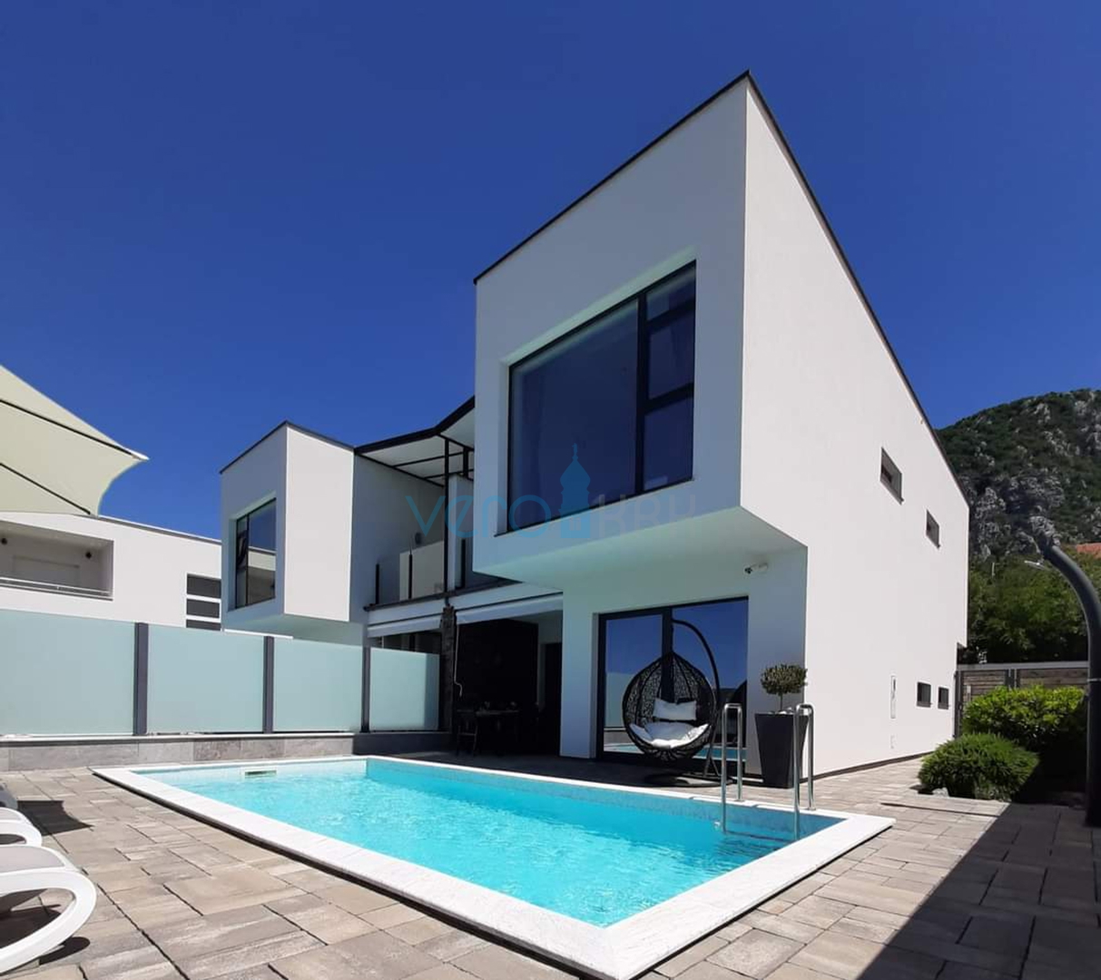 Crikvenica, hinterland - urban villa with pool, sale