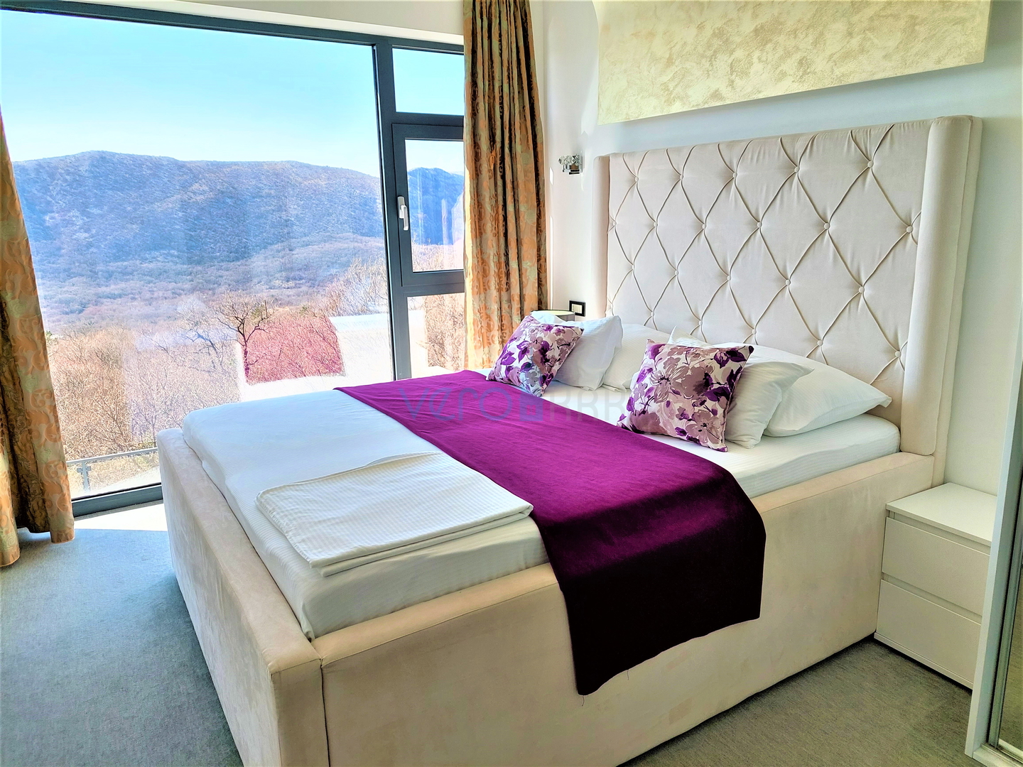 Crikvenica, zaleđe - urbana vila s bazenom, prodaja